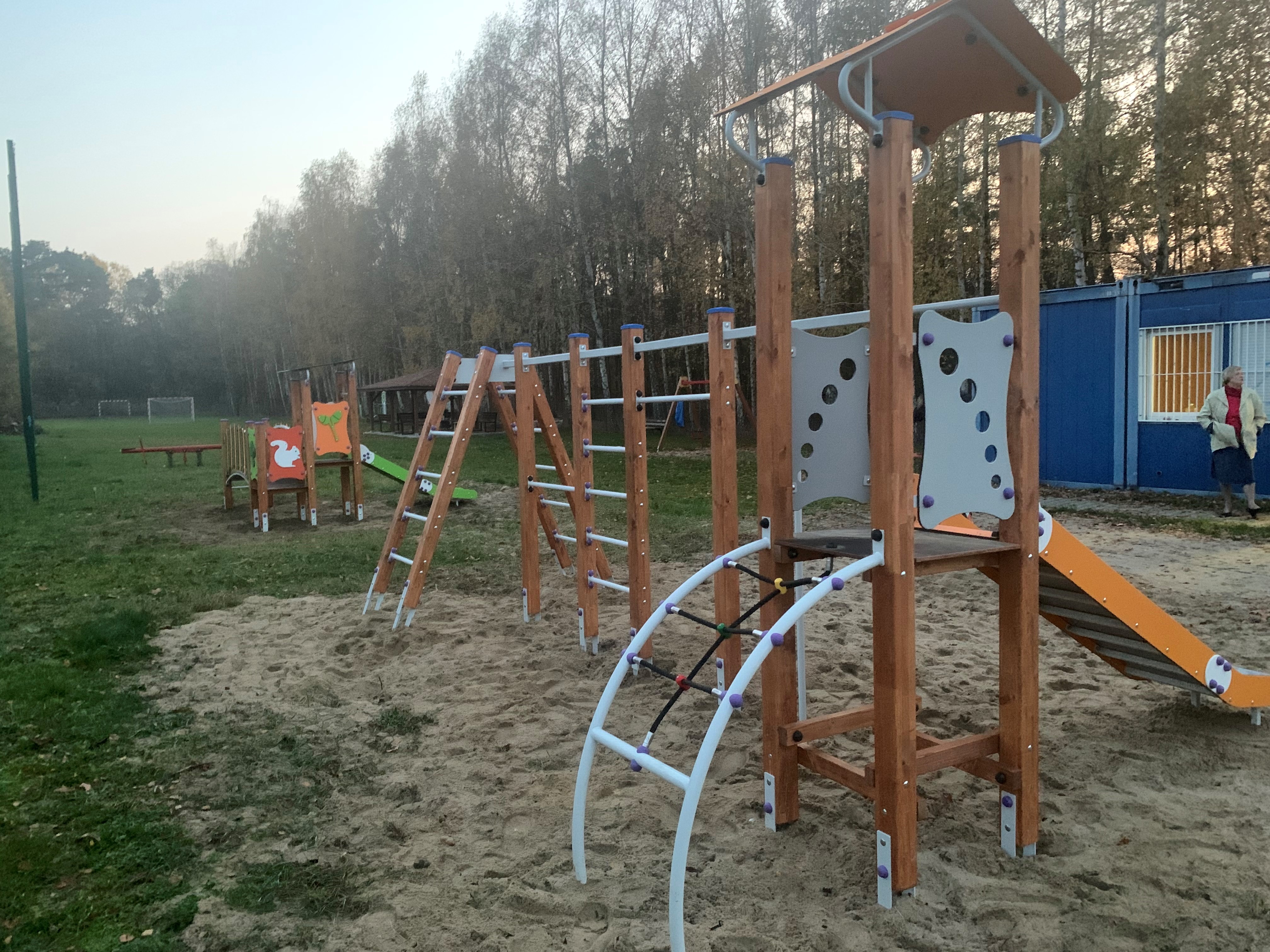 Zrewitalizowany plac zabaw w Janówku Drugim Zrewitalizowany plac zabaw w Janówku Drugim